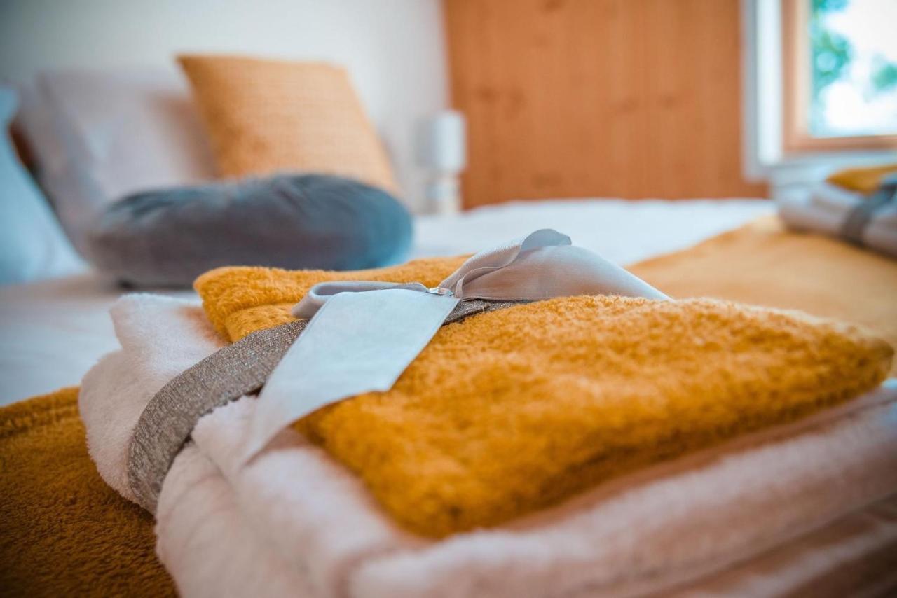 Fisher'S Deluxe Apartments Balatonfured Ngoại thất bức ảnh