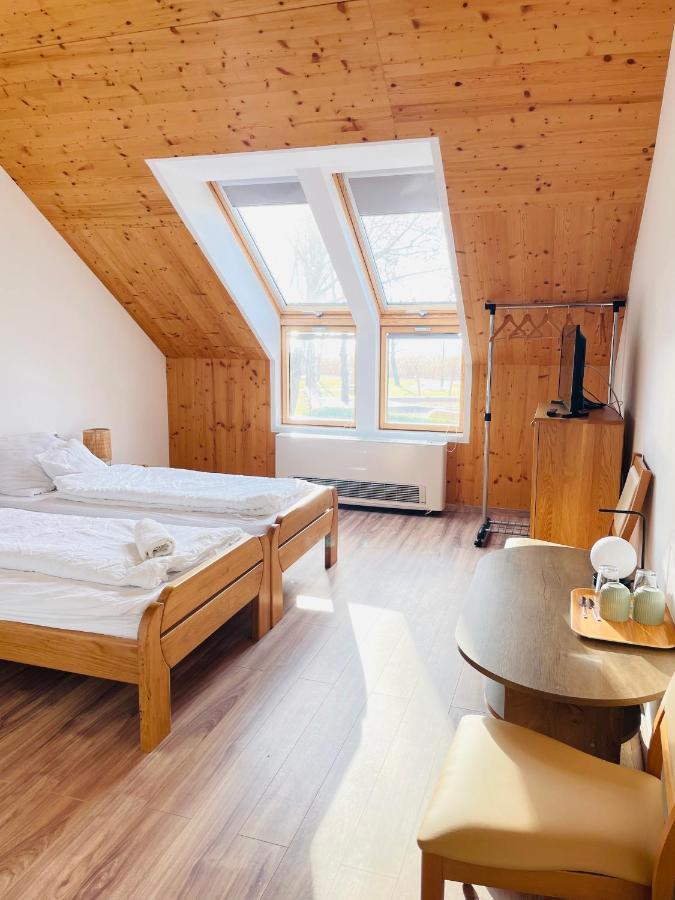Fisher'S Deluxe Apartments Balatonfured Ngoại thất bức ảnh